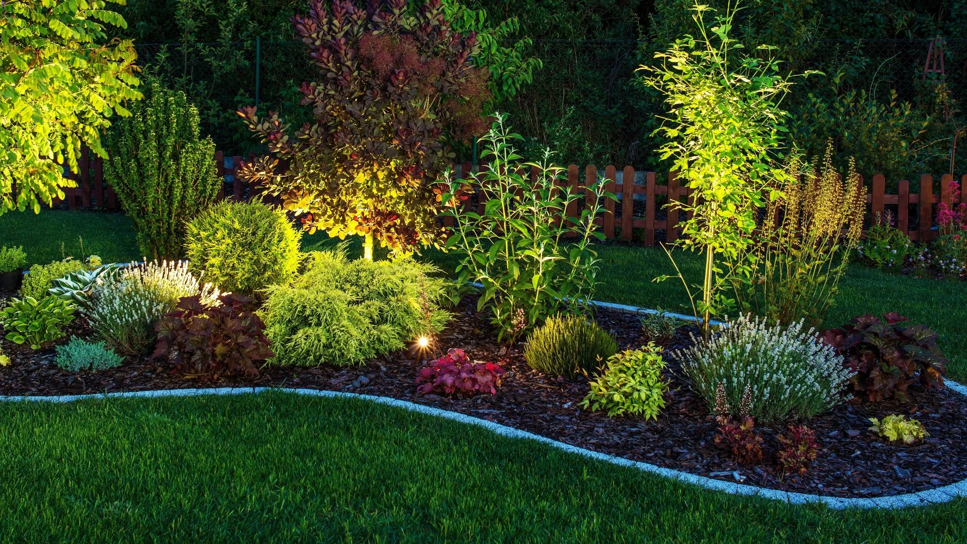 3 Ways to Get the Most Out of Your Landscape Lighting System